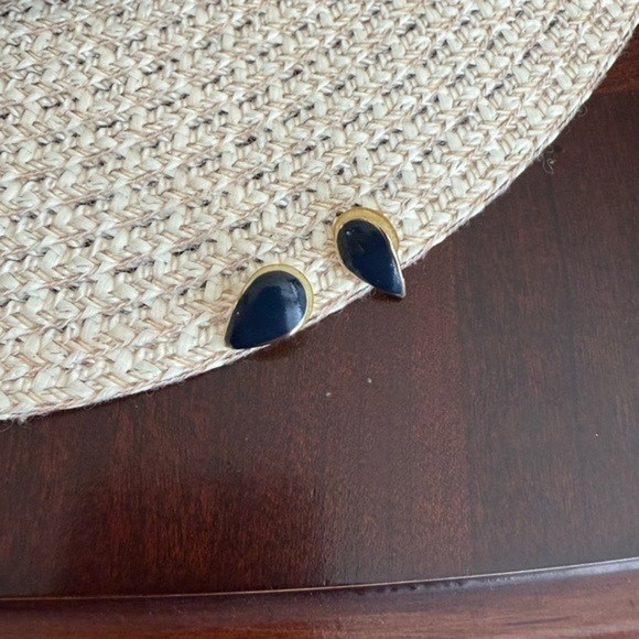 Vintage Jewelry - Vintage Tear Drop Pierced Earrings